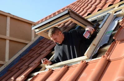Pose de fenêtres de toit Velux à Folembray